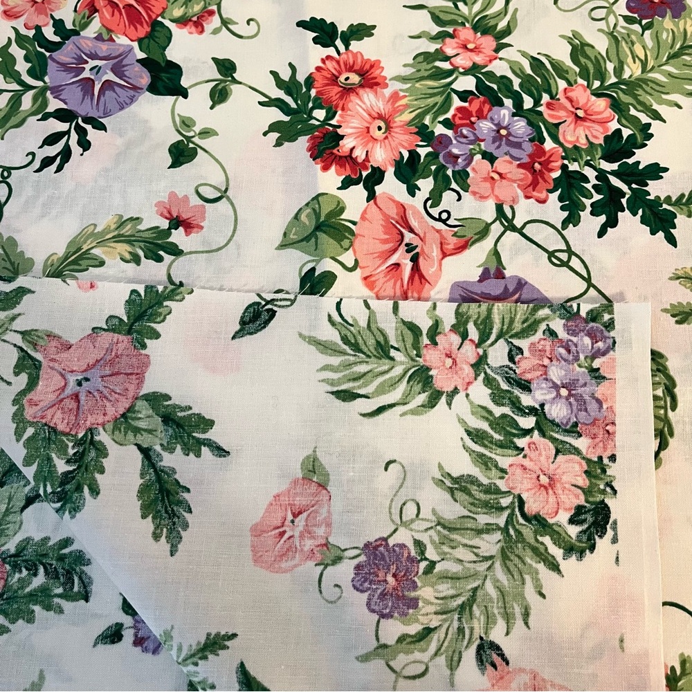 Cranston print Works Company, VIP screen print 2 yards flower and vine print